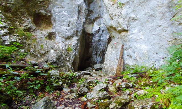 Ausztria Alsó-Ausztria Schneeberg hegy szurdok libegő Weichtalklamm csúcskereszt