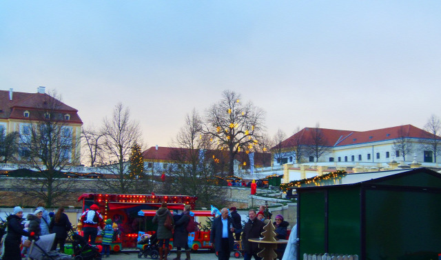 Ausztria Alsó-Ausztria várak adventi vásár Schloss Hof