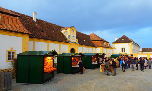 Ausztria Alsó-Ausztria várak adventi vásár Schloss Hof