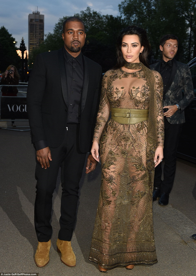 Kim Kardashian Vogue100 Cavalli