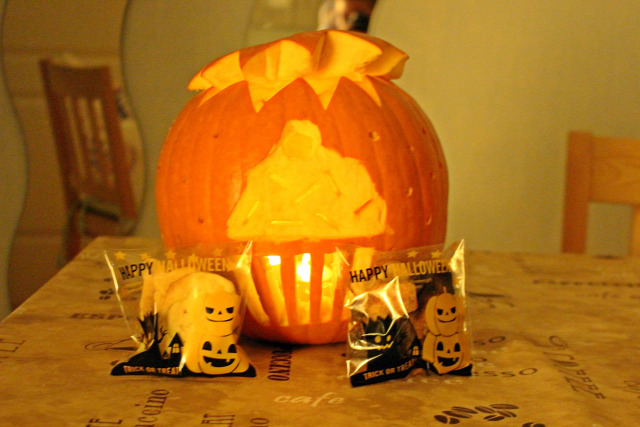 halloween tök tökfaragás liszt cukor kakaópor sütögetés gyerekek vendégvárók édességek tojás vaj