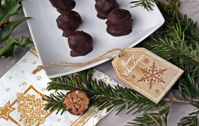 zserbó karácsony advent dió lekvár étcsoki csoki csokoládé étcsokoládé baracklekvár darált keksz