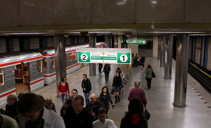 Prága gyorsvasút metró Csehország