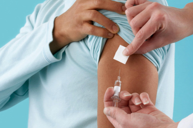  súlyos betegségek oltásbiztonság ÁNTSZ fertőző betegségek mellékhatások szövődmények influenza védőoltás vakcina oltás