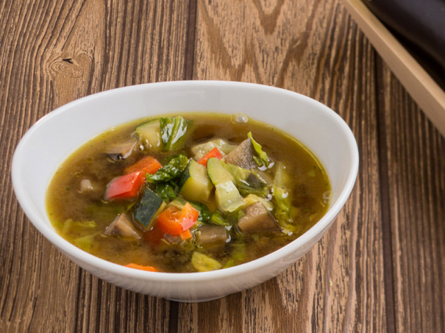  zöldség leves sócsökkentés kelkáposzta leves receptek cukkini padlizsán paprika hagyma recept színes receptek leves 