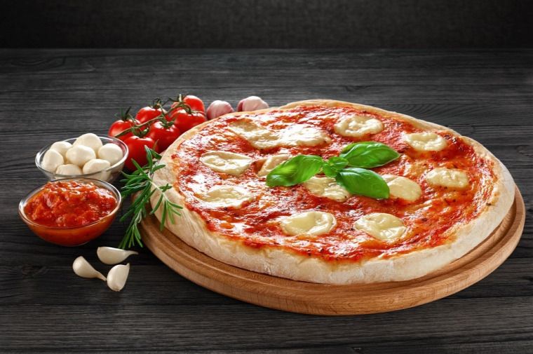 pizza olasz Olaszország Napoli eredet recept energia pizza egészség