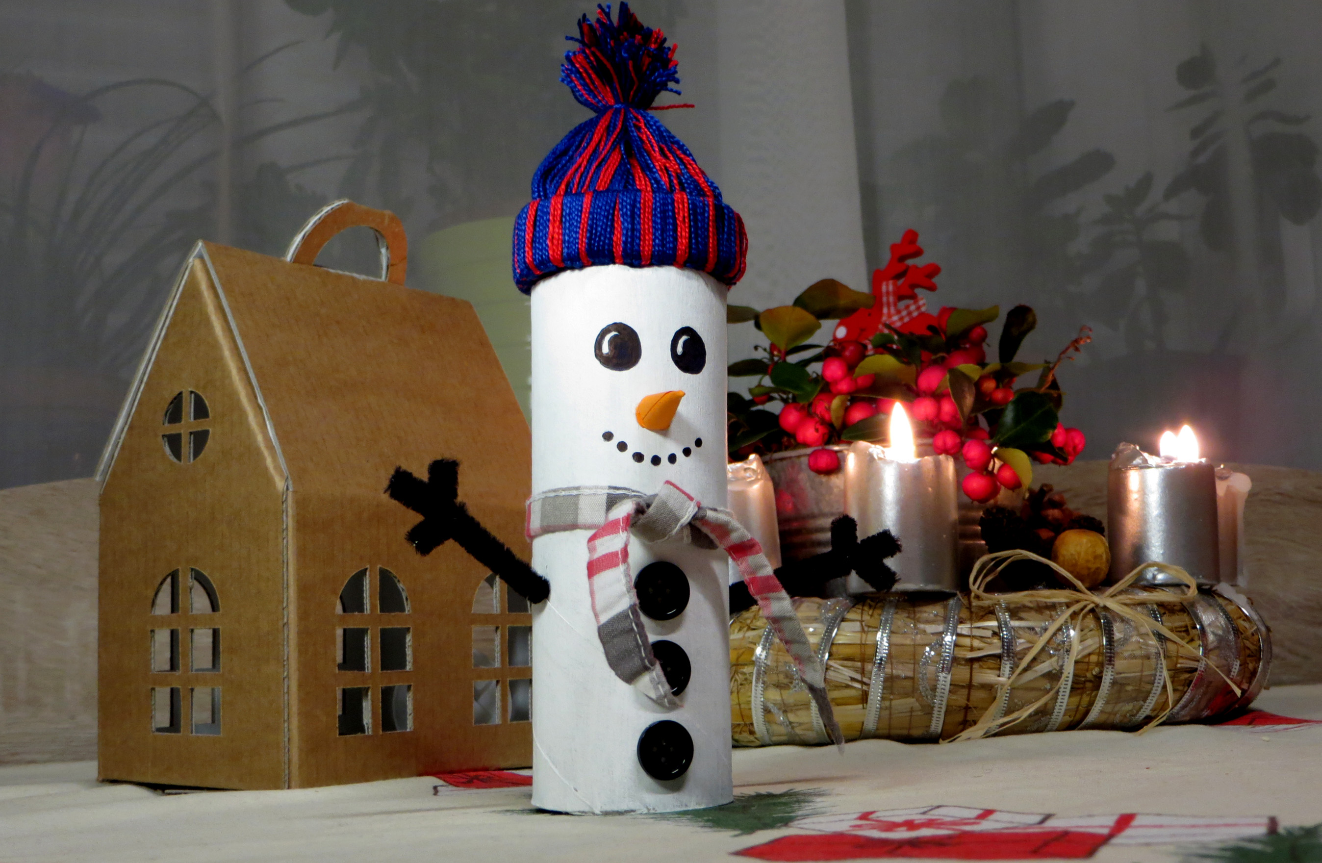könnyű olcsó hóember karton tél kreatív DIY újrahasznosítás recycle együtt dekoráció gyerekekkel