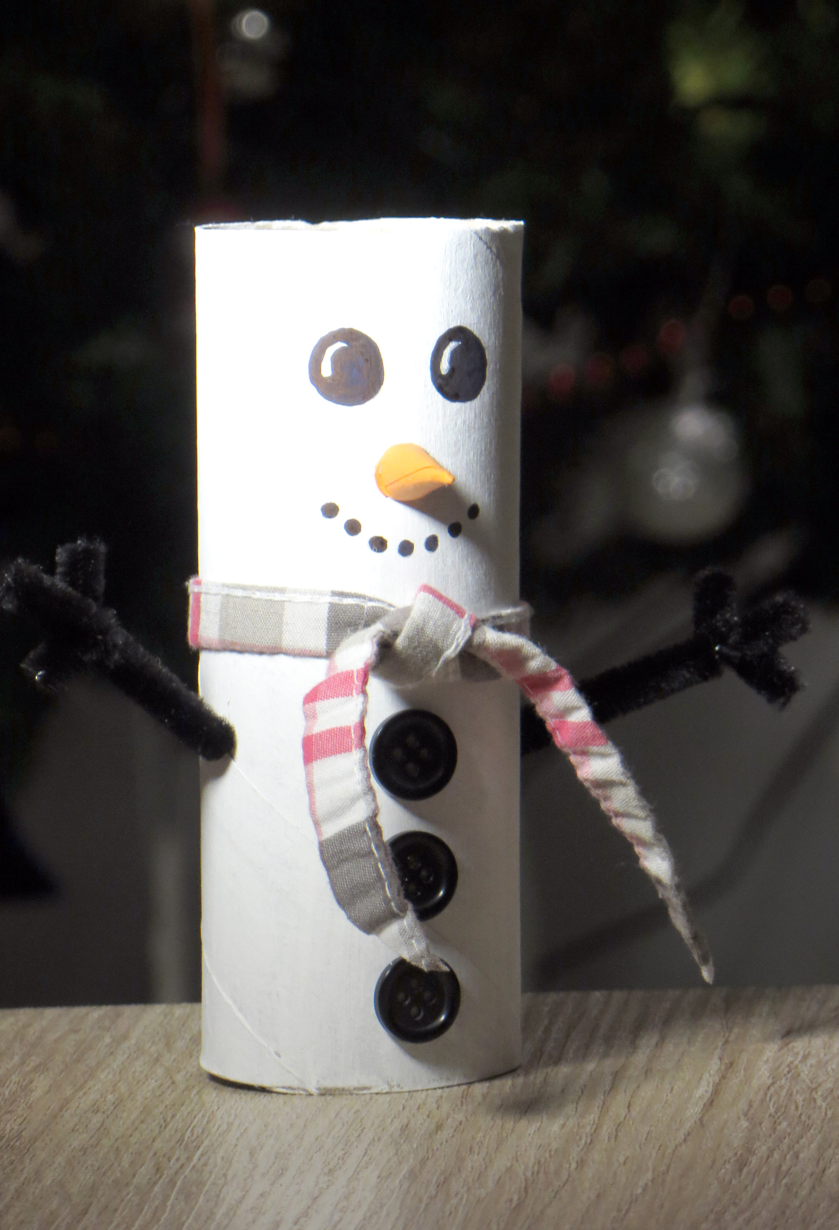 könnyű olcsó hóember karton tél kreatív DIY újrahasznosítás recycle együtt dekoráció gyerekekkel