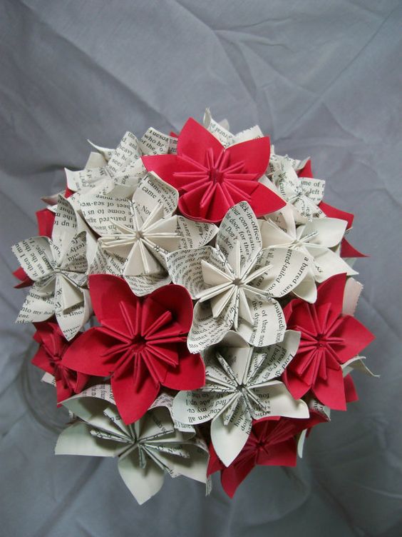 DIY kusudama origami ajándék nőnap dekoráció papír kreatív ötletek könnyű újrahasznosítás virág gyerekekkel tavasz