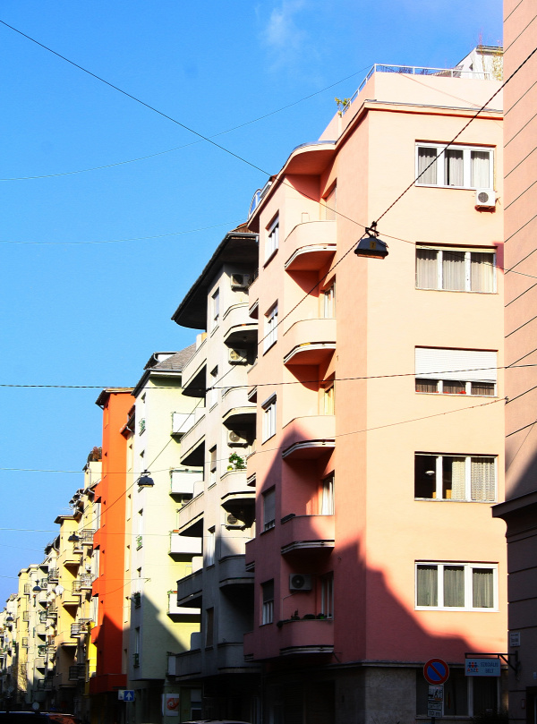 séta hétvége család gyermekkor építészet épületek Budapest legjobb helyei Újlipótváros Bauhaus Pozsonyi út Szent István park lokálpatrióták baba bababarát családcentrikus ajánló Dunapark Briós Pagony Phönix-ház 13.kerület Duna mellett
