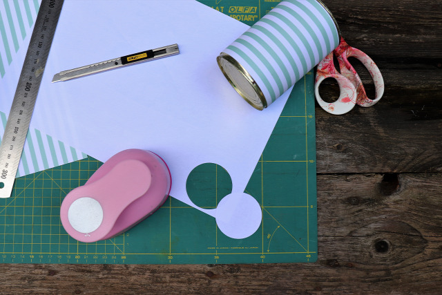 DIY gyerekkel csináldmagad gyereknap játék labda konzervdoboz papír