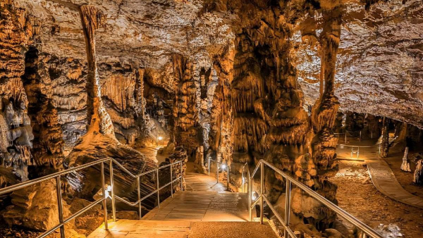 utazás magyarország kirándulás barlang nemzeti park