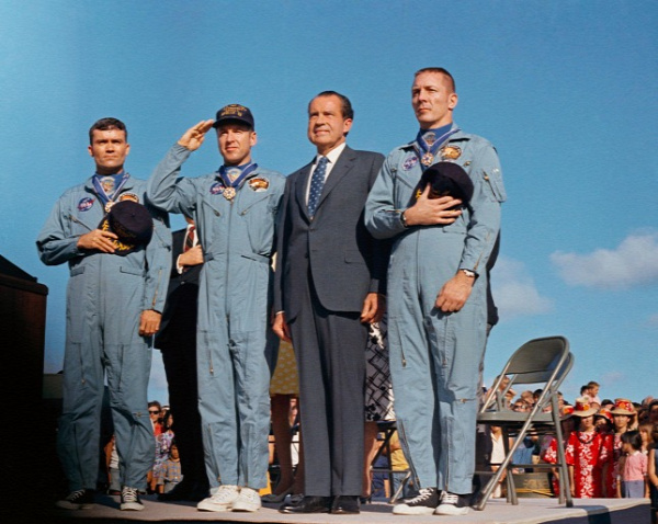 Apollo Apollo-13Jim Lovell Jack Swigert Fred Haise Odyssey Aquarius Tom Hanks