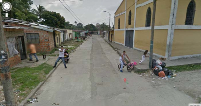 Shooting at the Google Street Car in Colombia.