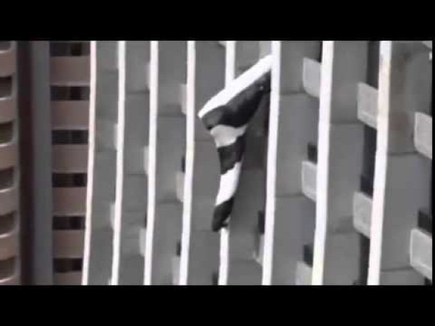 bázisugró ejtőernyős toronyház szálloda baleset