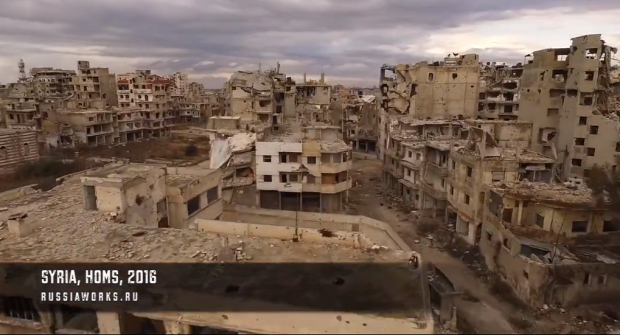 Homs Szíria város romok drón