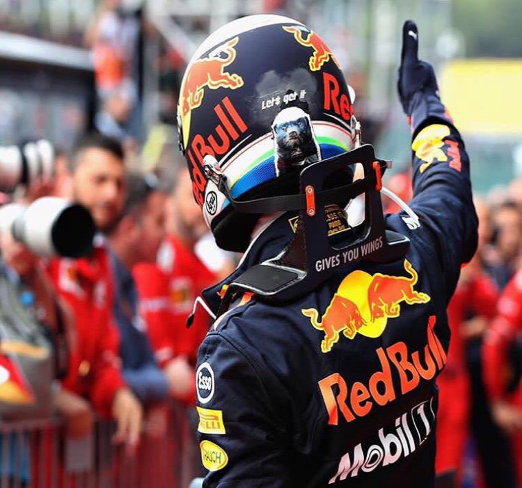 F1 Forma-1 Daniel Ricciardo Red Bull Racing Ferrari Max Verstappen