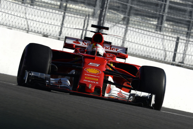 F1 Forma-1 Sebastian Vettel Kimi Räikkönen Ferrari Orosz Nagydíj