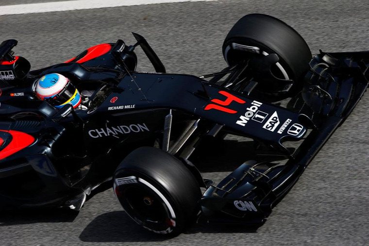 F1 Forma-1 McLaren-Honda Eric Boullier Fernando Alonso Jenson Button