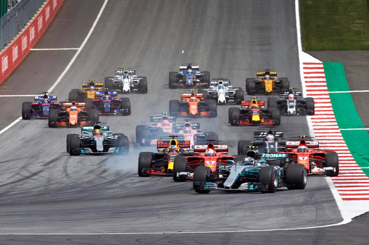 F1 Forma-1 Valtteri Bottas Mercedes Lewis Hamilton Mark Webber Osztrák Nagydíj