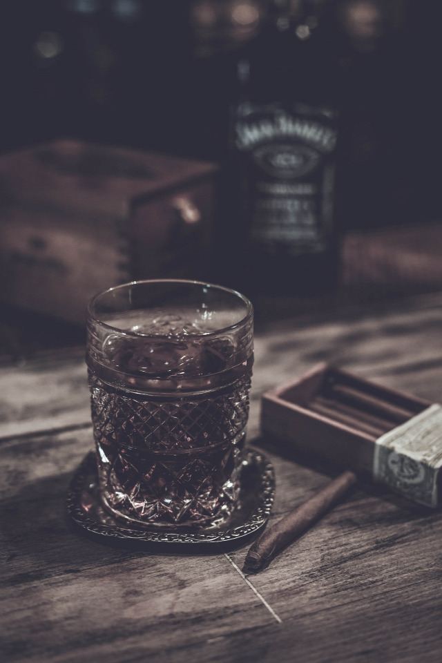 jack daniels whisk(e)y tennessee whiskey lukács roland manhattan old fashioned whiskey sour