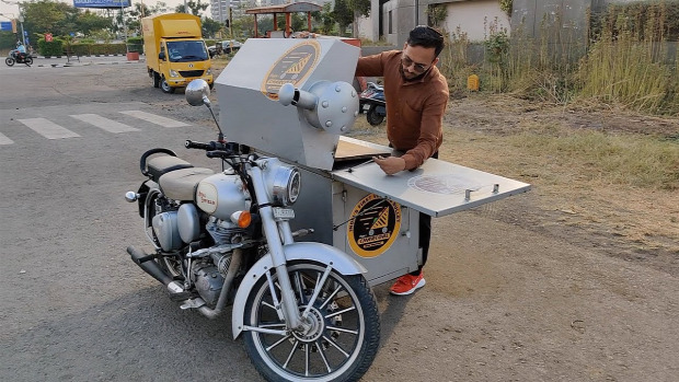 streetfood india videó szendvics mozgó büfé