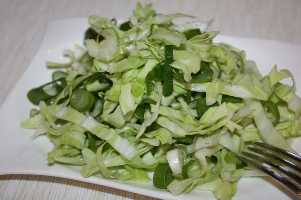 recept saláta tavasz zsenge képoszta zöldhagyma
