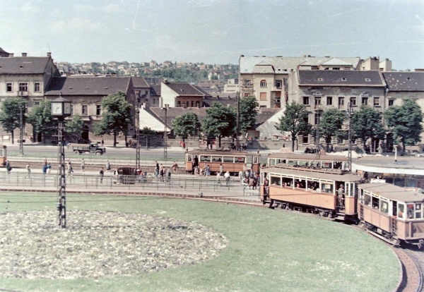 Széll Kálmán tér Moszkva tér óra