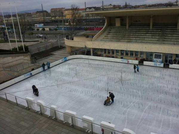 jégpálya ingyen korcsolyázás budapest