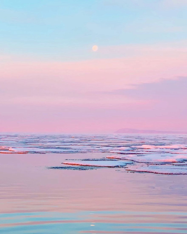 A világ érdekes Bajkál-tó jég kajak fóka