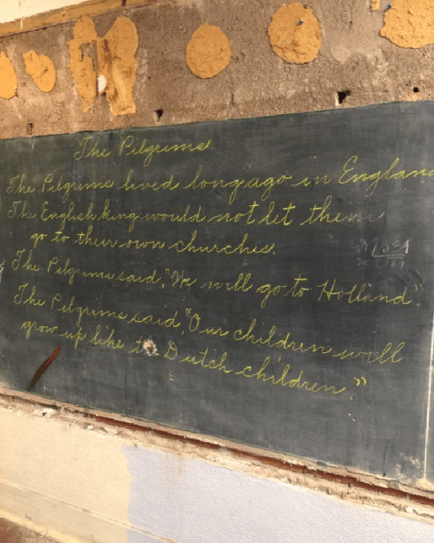 iskola felújítás tábla régi 1917