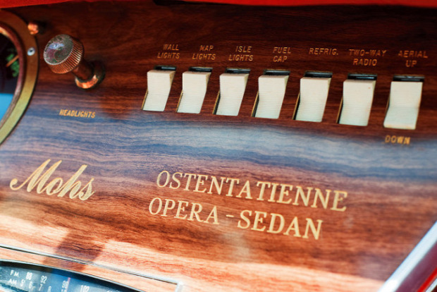 A világ érdekes autó restaurálás Mohs Ostentatienne  Opera  Sedan