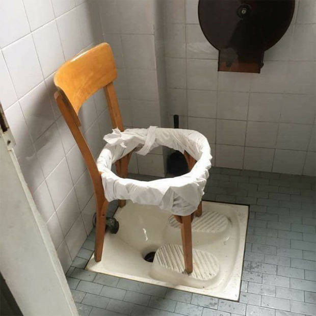 wc vécé ijesztő rémisztő