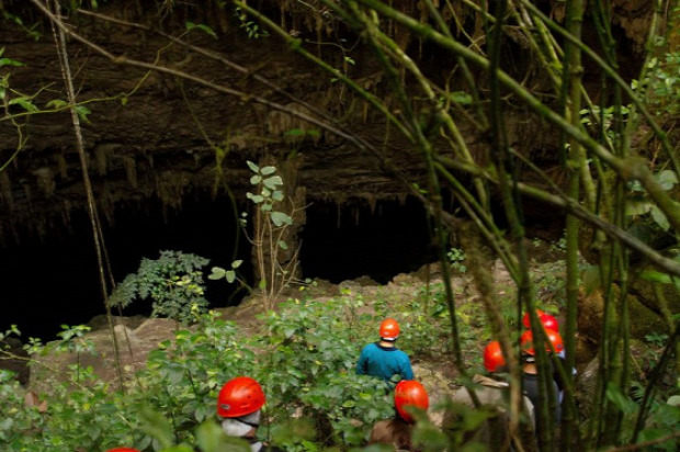 A világ érdekes Brazília Mato Grosso kék-tó barlang Csepkő