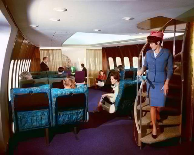A világ érdekes repülőgép első osztály 50-es évek