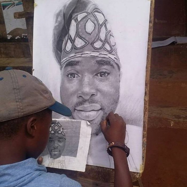 A világ érdekes Nigéria grafikus művész  11 éves hiperrealisztikus
