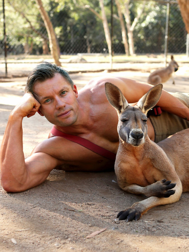 A világ érdekes ausztrál tűzoltó naptár jótékonyság állat