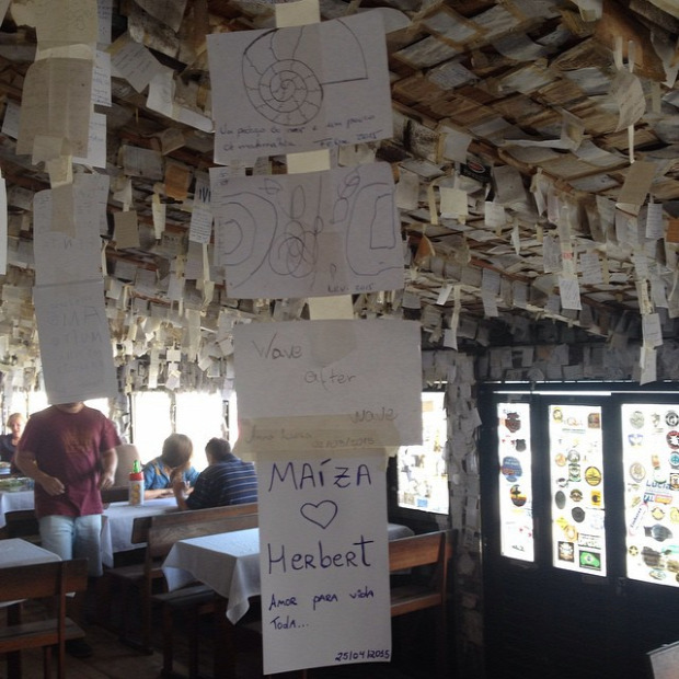 A világ érdekes Brazília bar étterem üzenet cetli papír