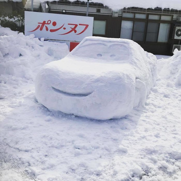 Japán hóember hószobor