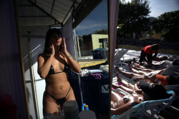az isten állatkertje Brazília bikini ragasztószalag