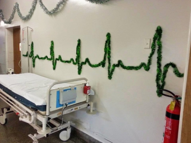 A világ érdekes kórház karácsony dekoráció
