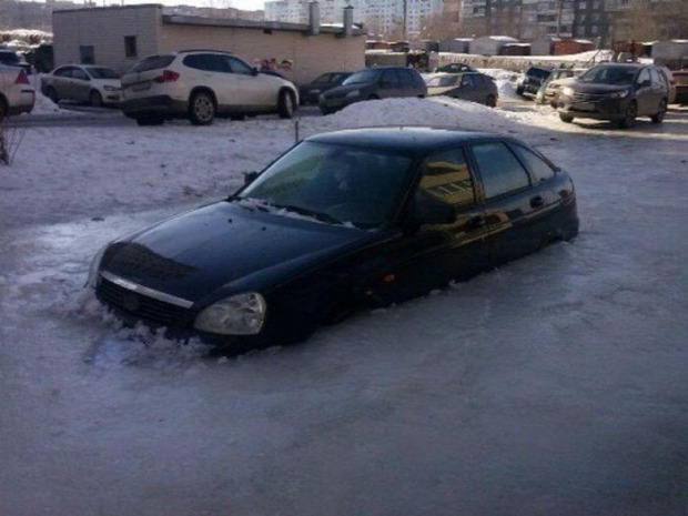 A világ érdekes Oroszország autó jég áradás