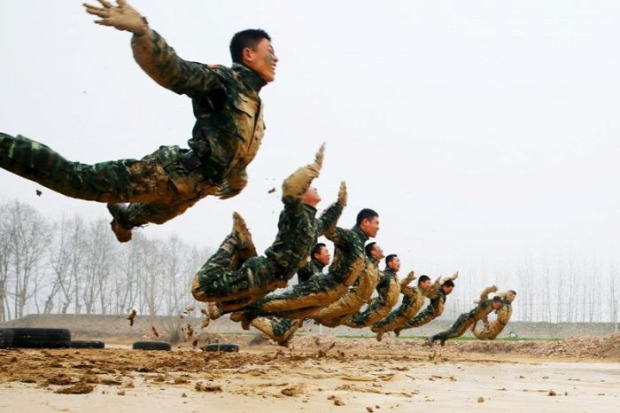 A világ érdekes Kína katonai kiképzés