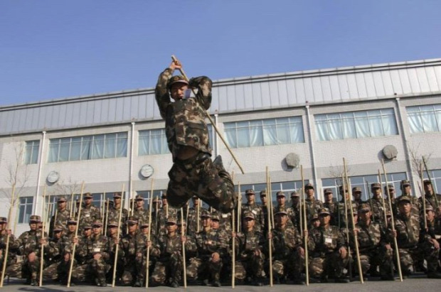 A világ érdekes Kína katonai kiképzés