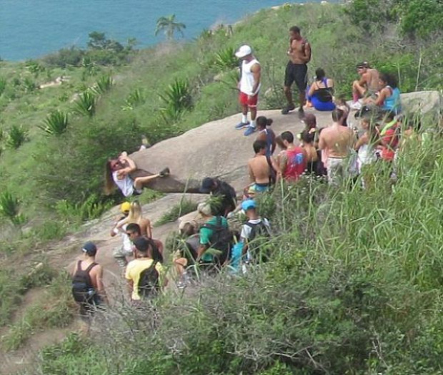 Brazília szikla mászás lógás trükk