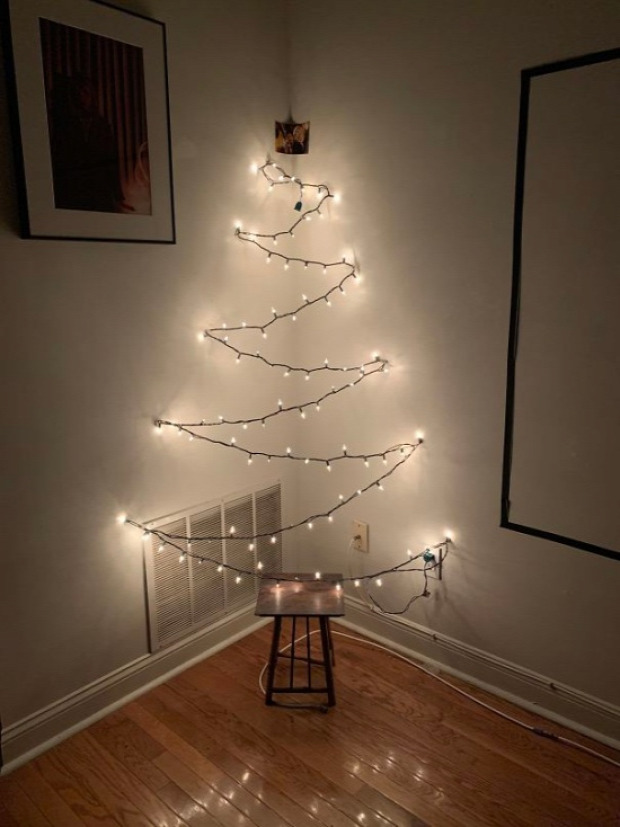 A világ érdekes karácsonyfa fenyő egyedi különleges furcsa