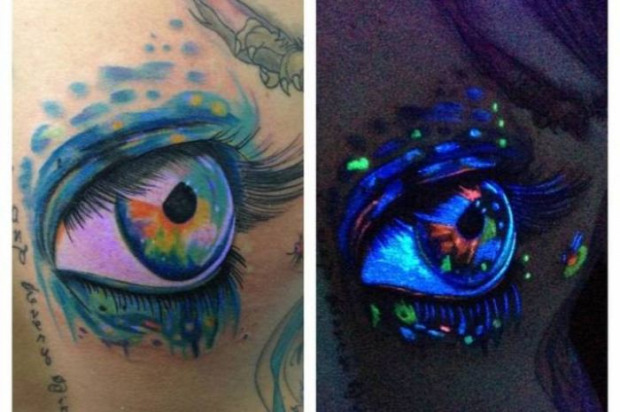 A világ érdekes tetoválás tetkó UV