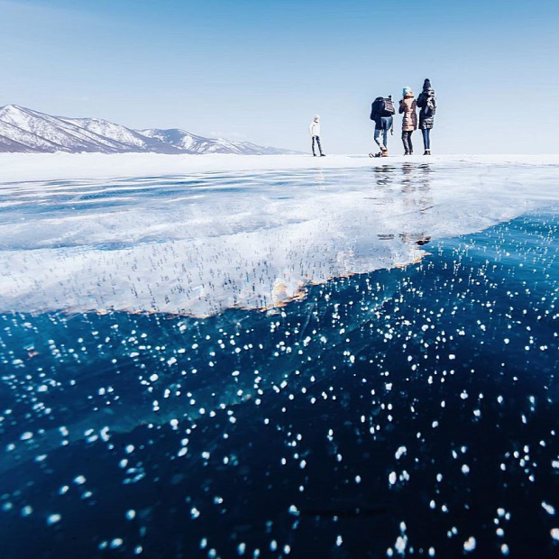 A világ érdekes Bajkál-tó jég