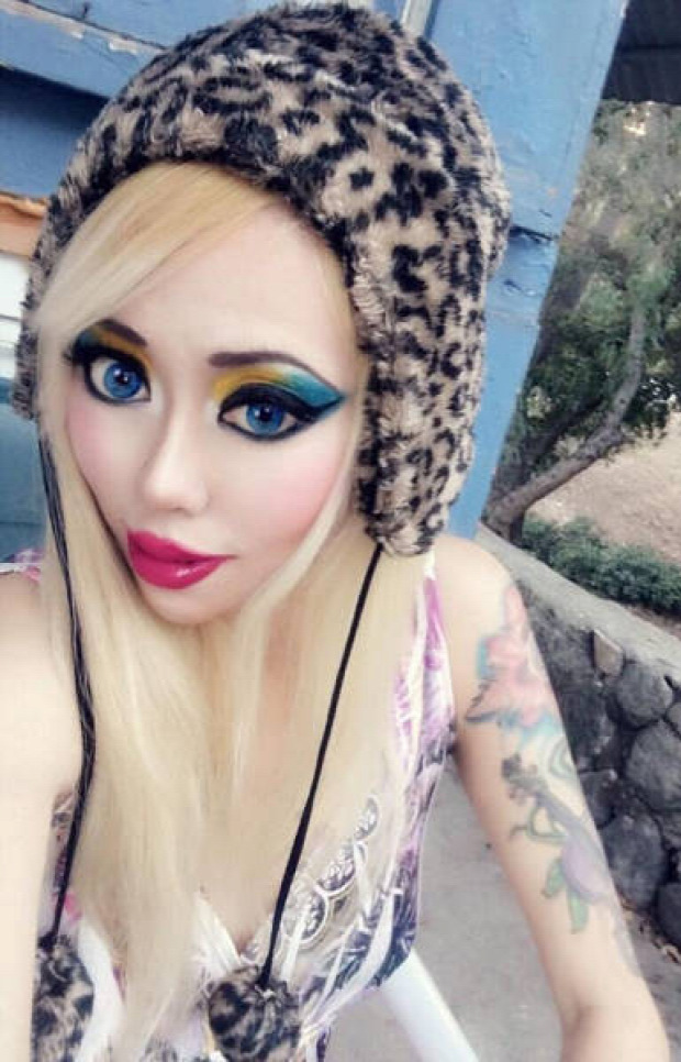 Isten állatkertje kalifornia lány gót Barbie