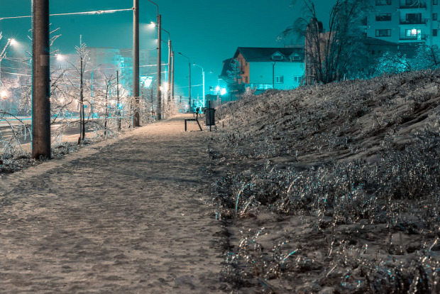 A világ érdekest Bukarest ónos eső jég fagyás